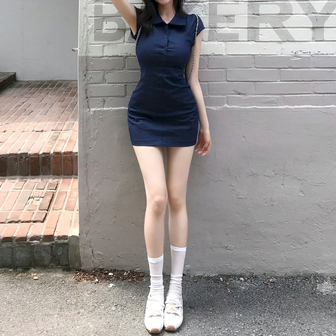 Damen Hemdkleid mit figurbetonter Silhouette und kurzen Ärmeln Echo Archiv