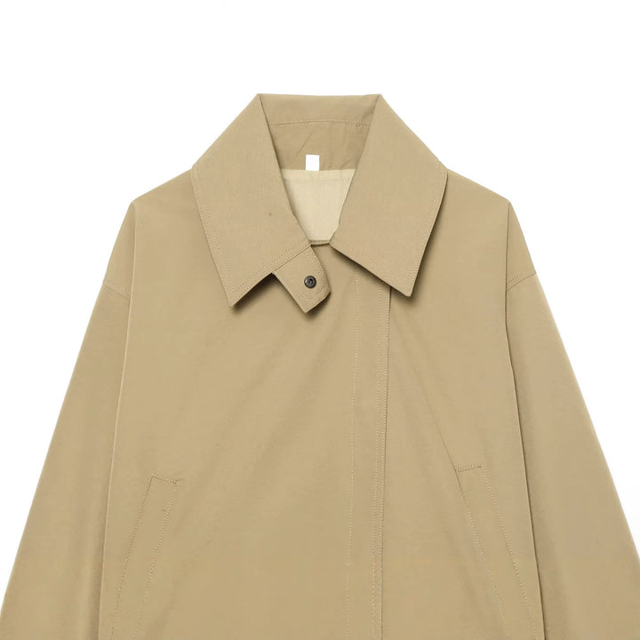 Damen Kurzjacke mit Oversize-Kragen und verstellbaren Manschetten Echo Archiv