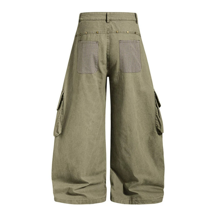 Damen weite Cargo-Culottehose mit Stern-Applikationen und Multi-Taschen Echoarchiv