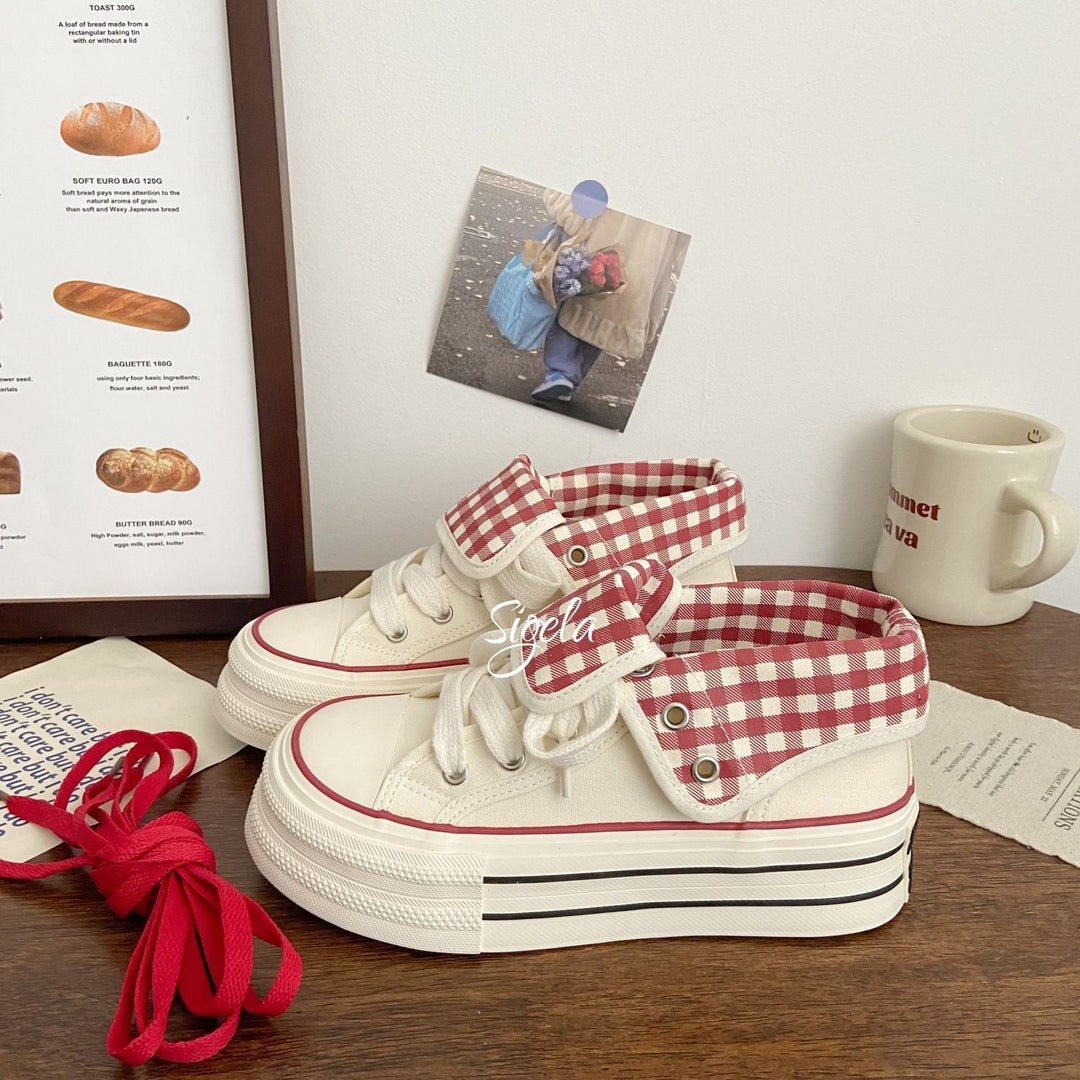 Damen Plateau-Sneaker mit verstellbarem Knöchelriemen und kariertem Innenfutter Echo Archiv