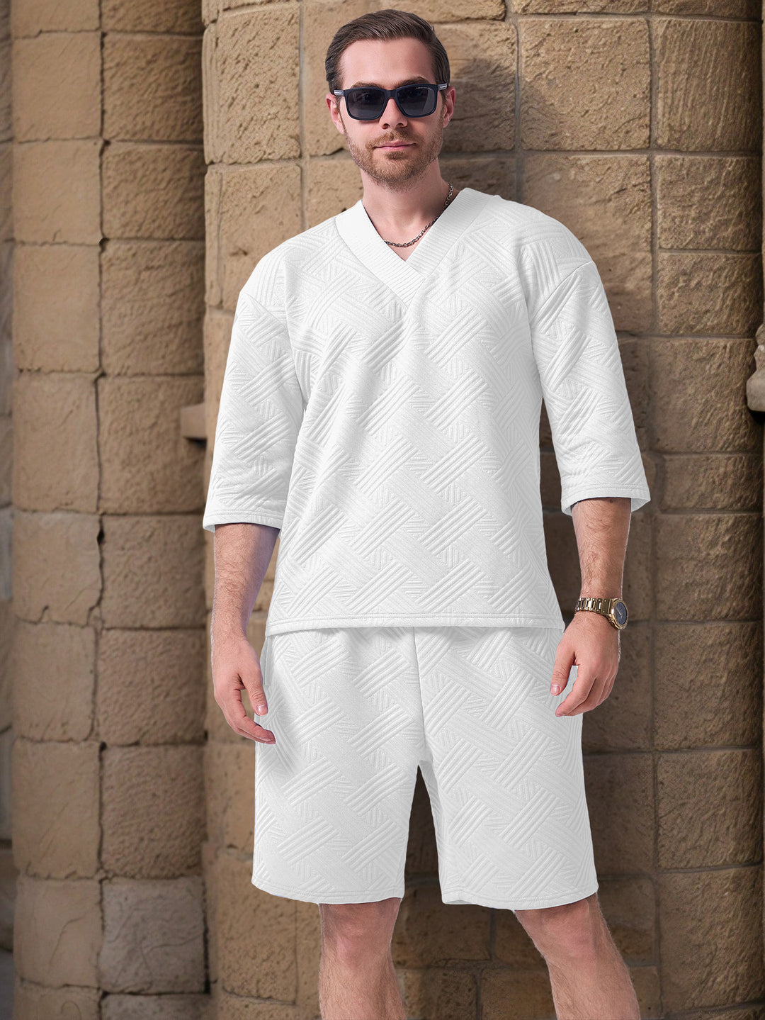 Herren Sportliches Oberteil und Shorts Echoarchiv