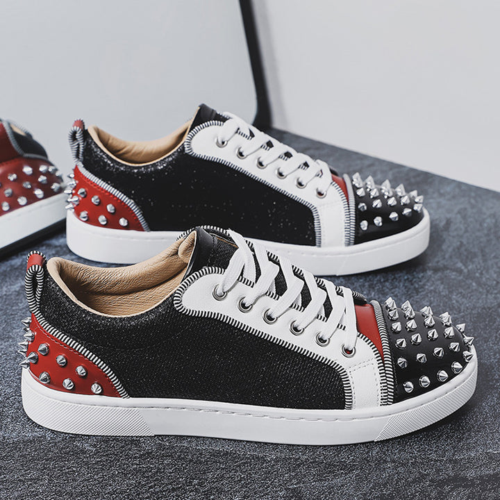 Damen glitzernder Low-Top Sneaker mit spitzem Nietenbesatz und gepolstertem Lederfutter Echo Archiv