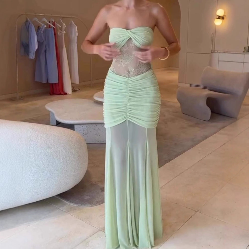 Damen Glamouröses Abendkleid mit Raffungen und Spitze Echo Archiv