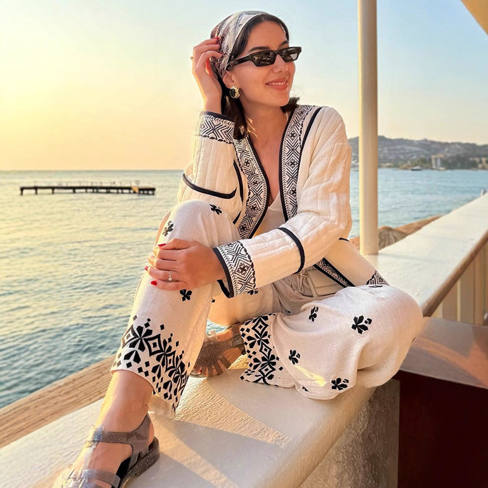 Damen Gestepptes Kimono-Cardigan mit geometrischer Stickbordüre Echoarchiv