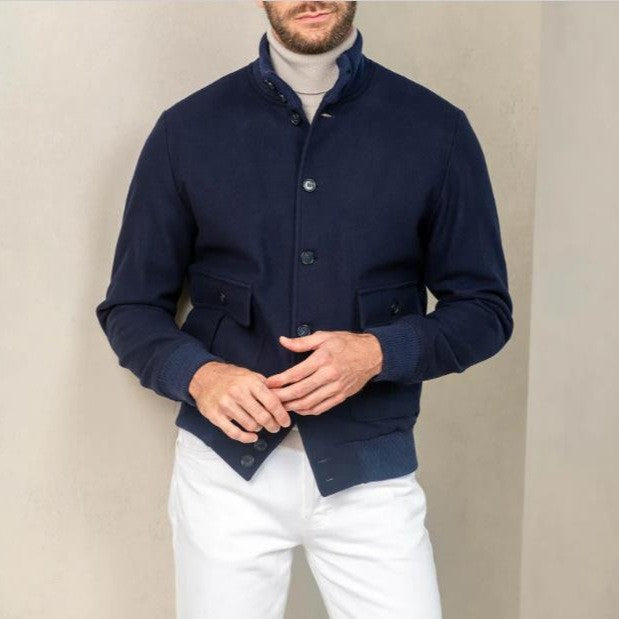 Herren modische Jacke mit praktischen Taschen und sportlichem Schnitt Echoarchiv