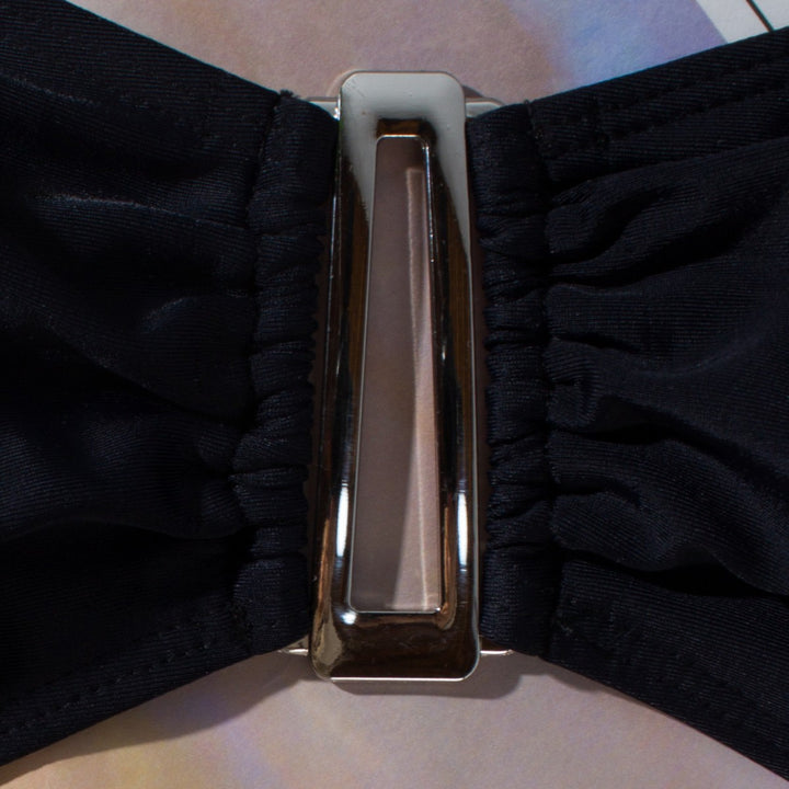 Damen Bandeau-Bikini mit verstellbaren Trägern und eleganten Detail Echo Archiv