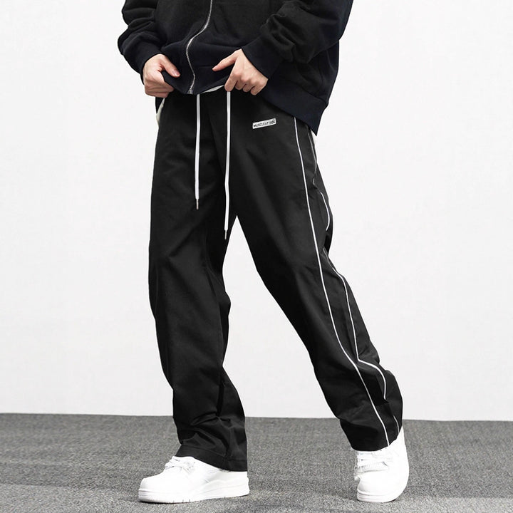 Herren Casual Jogginghose mit elastischem Bund und seitlichen Kontraststreifen Echoarchiv