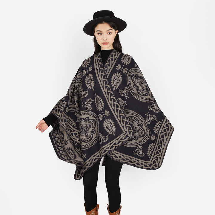 Damen Oversize-Cape mit ornamentalem Jacquard und asymmetrischem Zipfelsaum Echo Archiv