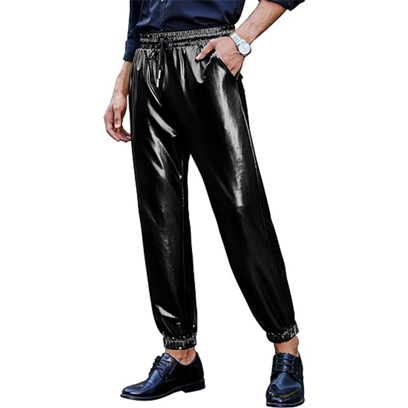 Herren modische Kunstlederhose mit elastischem Bund und schmal zulaufendem Bein Echoarchiv