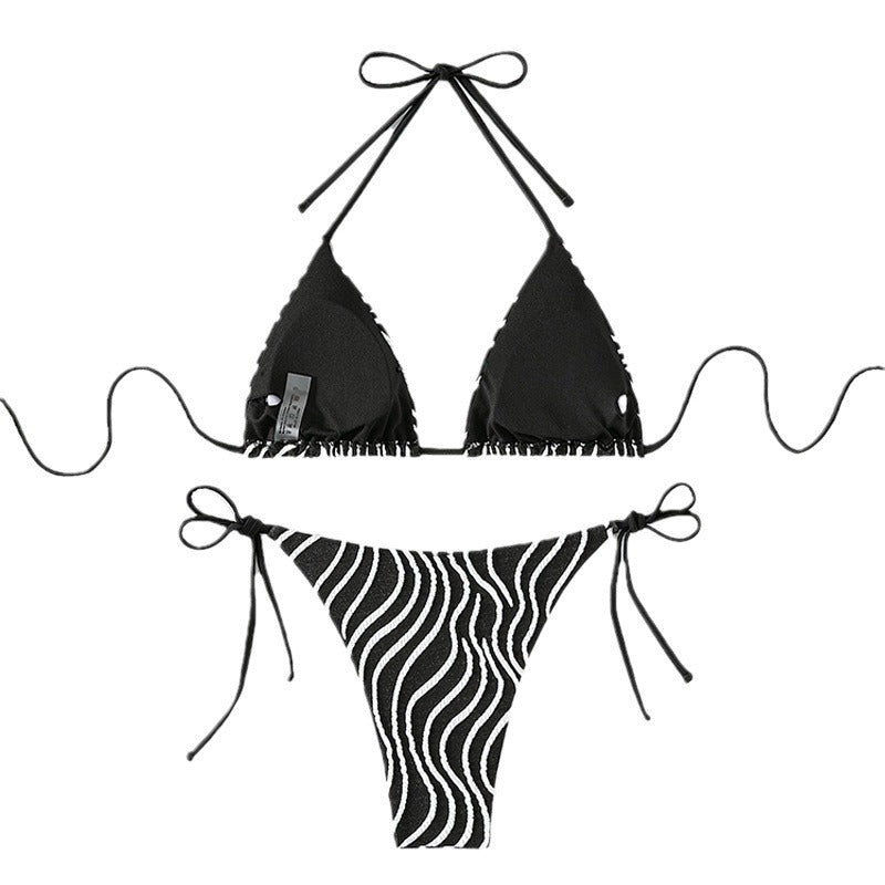 Damen Triangel-Bikini mit verspieltem Streifenmuster und verstellbarem Unterteil Echo Archiv
