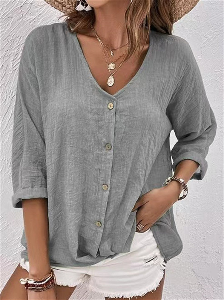 Damen lockere V-Ausschnitt Bluse im Leinenlook mit Knopfleiste und hochrollbaren Dreiviertelärmeln – Élovi