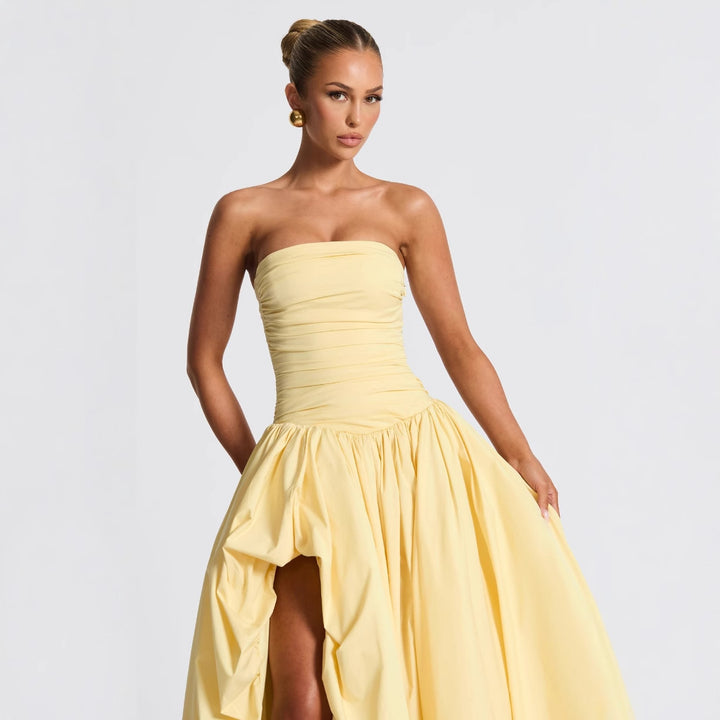 Damen Abendkleid mit figurbetontem Oberteil und asymmetrischem Rock Echo Archiv
