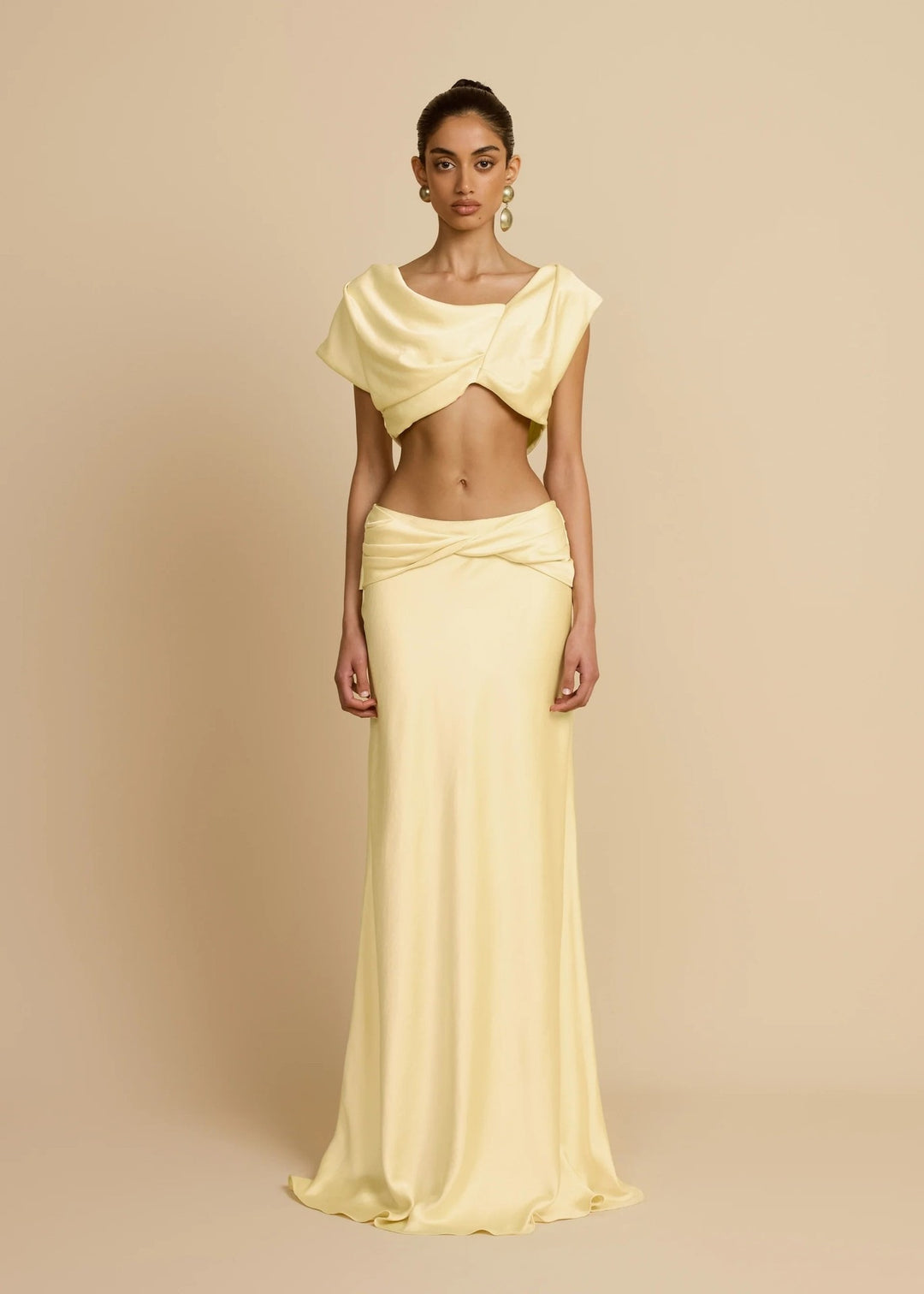 Damen Elegantes bodenlanges Kleid mit drapierten Details Echo Archiv