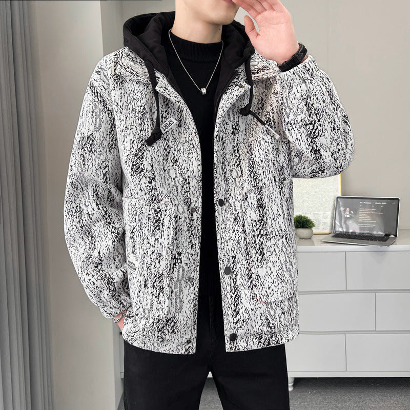 Herren sportliche Übergangsjacke mit hohem Kragen und praktischen Taschen Echoarchiv