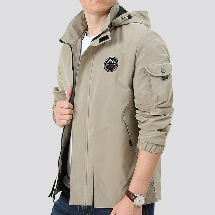 Herren Leichter Urbaner Softshell-Hoodie mit Ärmeltasche und hohem Stehkragen Echoarchiv