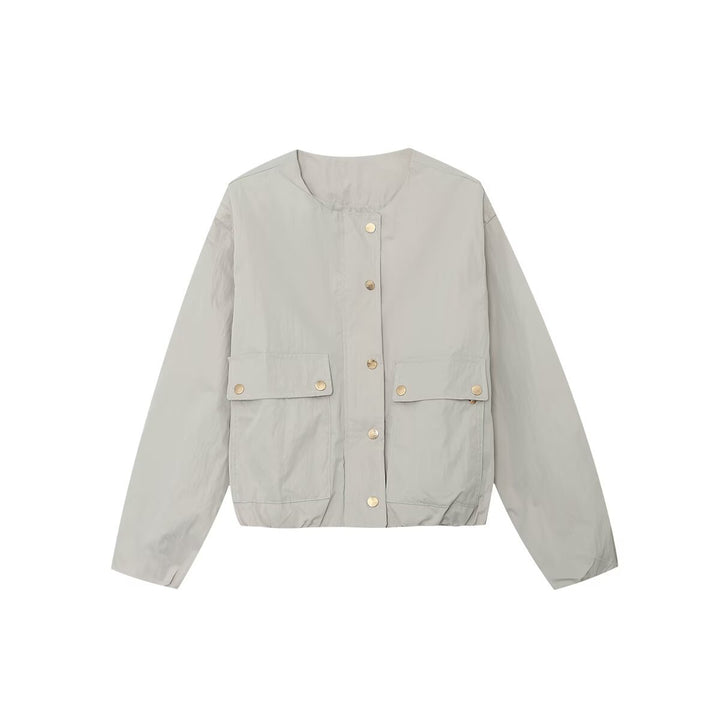 Damen leichte Utility-Blousonjacke mit Rundhalsausschnitt, Druckknopfleiste und großen aufgesetzten Pattentaschen – Célinea