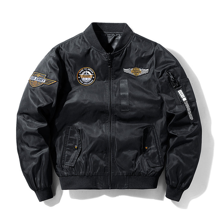 Herren Bomberjacke im Fliegerstil mit Nylon‑Shell, Patch‑Applikationen und Ärmeltasche Echoarchiv