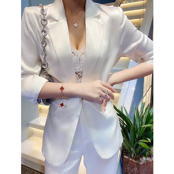 Damen Eleganter Blazer mit glänzendem Finish Echoarchiv