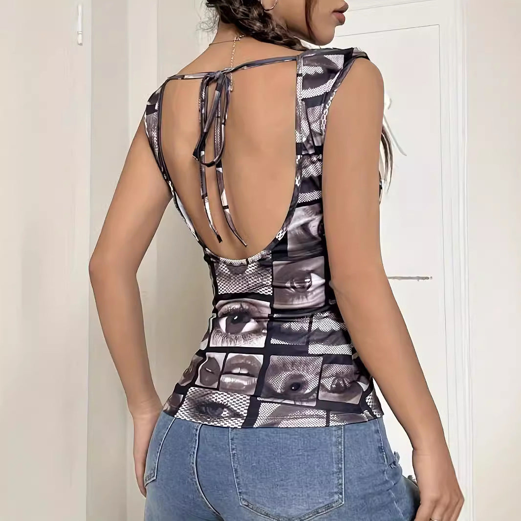 Damen nan tailliertes ärmelloses Jersey-Top mit Wasserfallkragen und collageartigem Gesichtsprint Echo Archiv