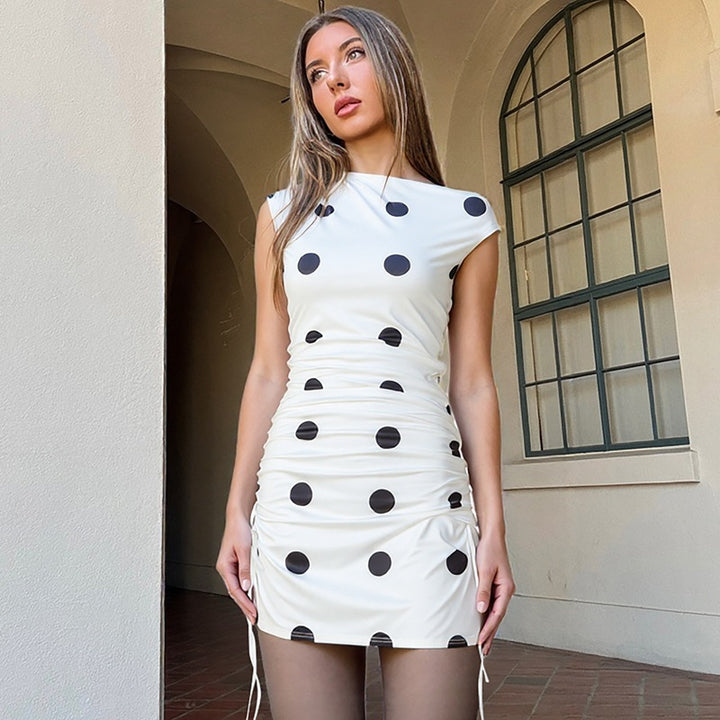 Damen verspieltes Wickelkleid mit asymmetrischem Träger und Punkten Echo Archiv