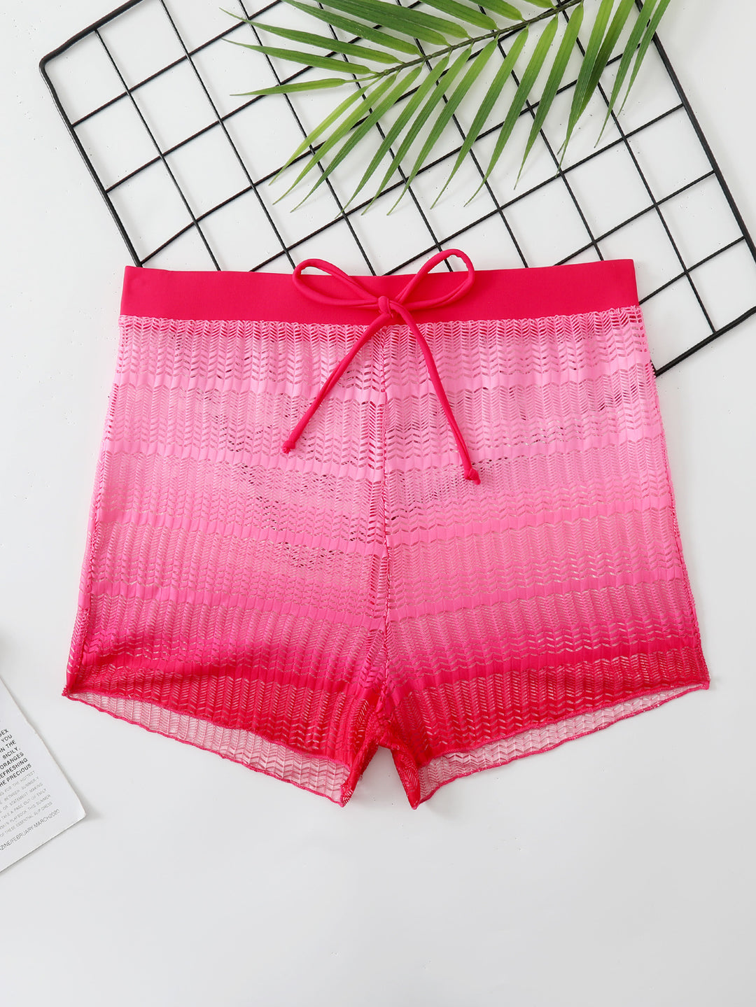 Damen Bikini-Set mit elegantem Wickelrock und aufregendem Oberteil Echo Archiv