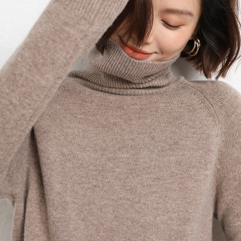 Damen Schlanker Rollkragenpullover aus feinem Strick mit Raglanärmeln Echoarchiv
