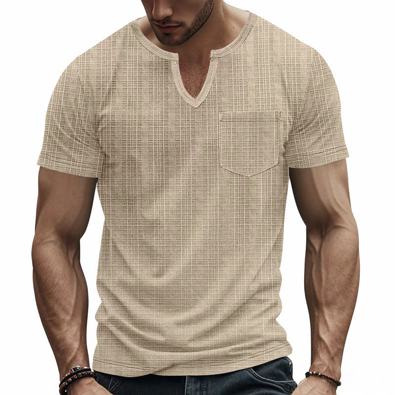 Herren Kurzarm-Henley-Shirt mit modischem V-Ausschnitt und praktischer Brusttasche Echoarchiv