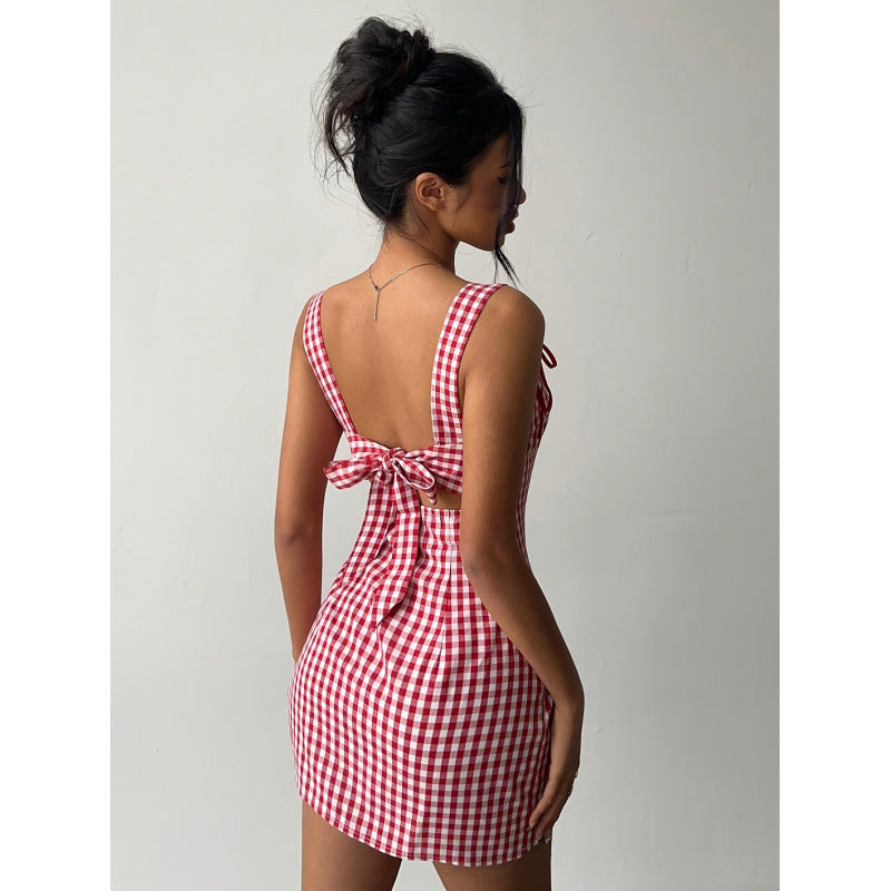 Damen Minikleid mit schickem V-Ausschnitt und dekorativem Rückenausschnitt Echo Archiv