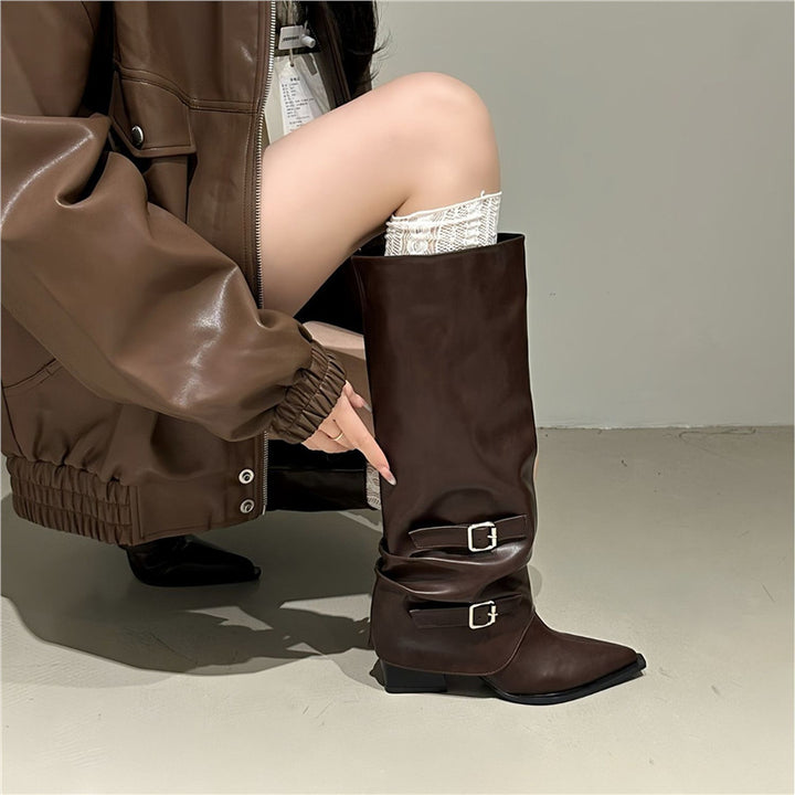 Damen Slouch-Kniehohe Stiefel mit spitzer Zehenform, dekorativen Schnallen und sculpted Blockabsatz – Lioré
