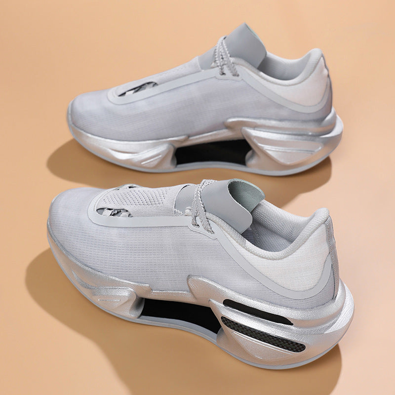Herren moderne Sneaker mit skulpturierter Plateau-Performancesohle, nahtlosem Strickschaft und integrierter Fersenstütze – Norré