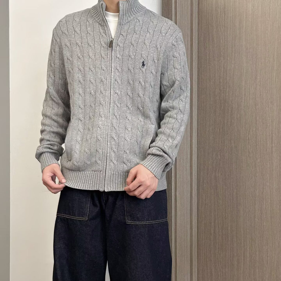 Herren Modische Strickjacke mit Kabelmuster Echoarchiv