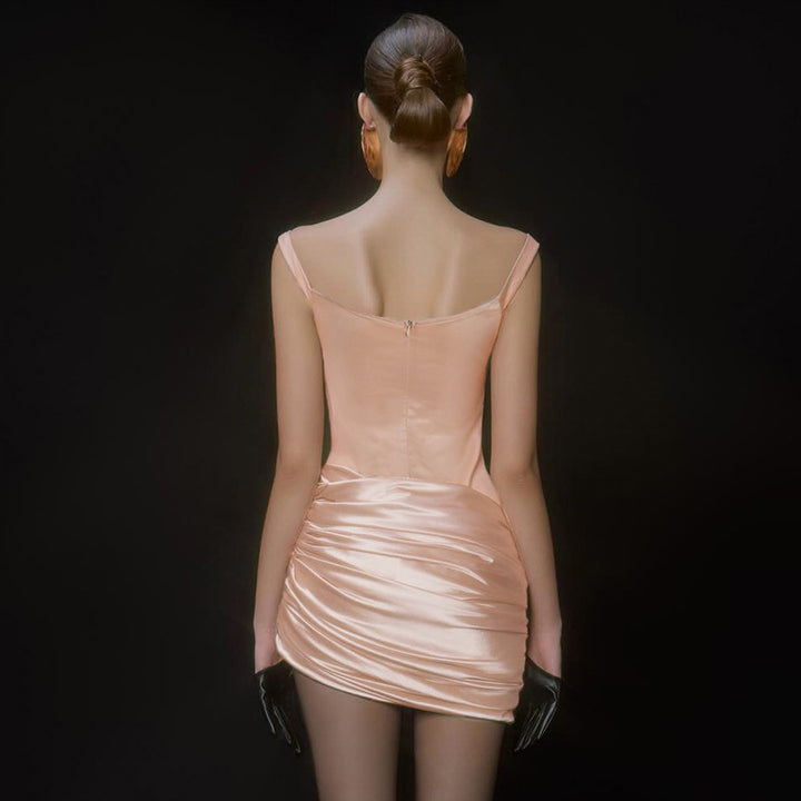 Damen figurbetontes Minikleid mit elegantem Drapierungsdesign Echo Archiv