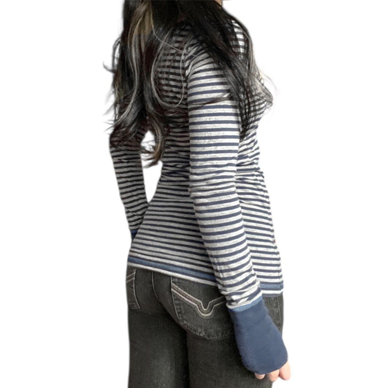 Damen nan gestreiftes V‑Ausschnitt Longsleeve mit taillierter Silhouette und verlängerten Bündchen Echo Archiv