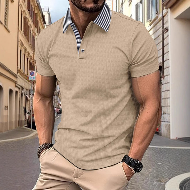 Herren Poloshirt mit modernem Kragen und strukturierter Oberfläche Echoarchiv