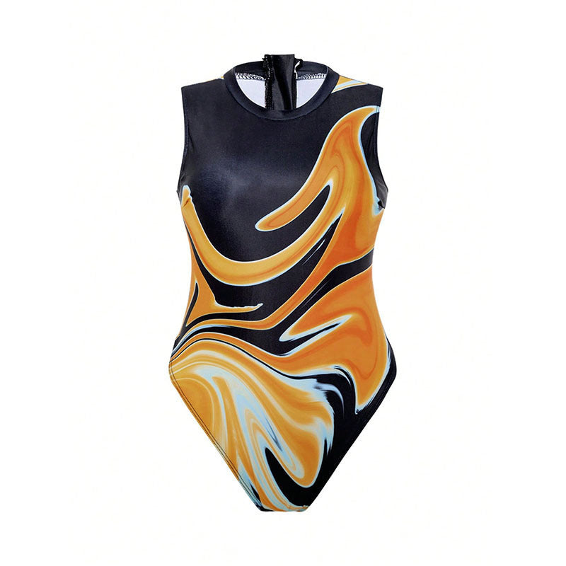 Damen Sportlicher Badeanzug mit High-Cut Design und trendigem Farbverlauf Echo Archiv