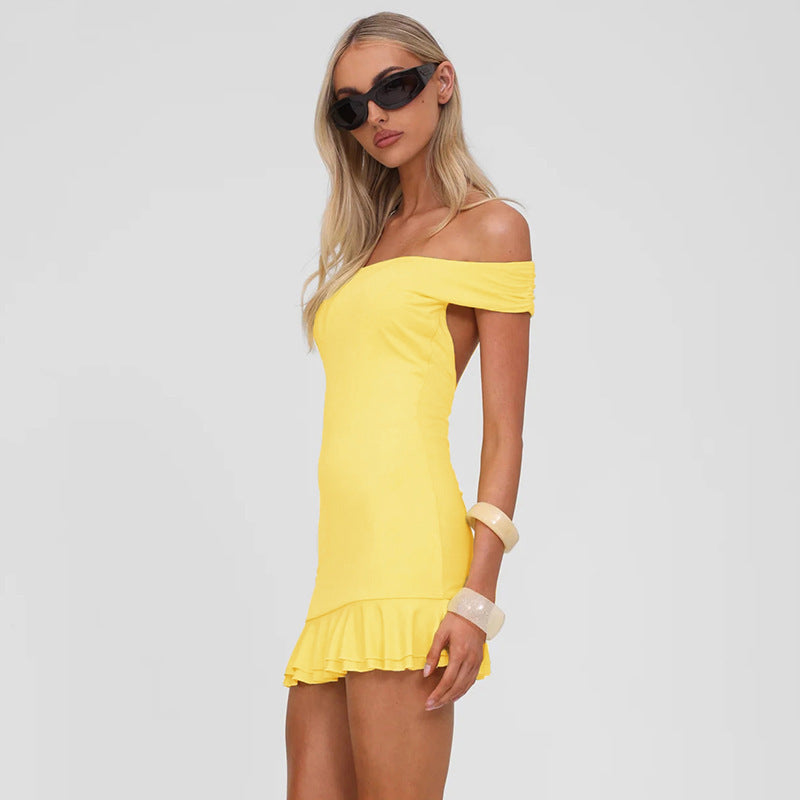 Damen Figurumspielendes Mini-Kleid mit schulterfreiem Design und raffinierten Rüschendetails Echo Archiv