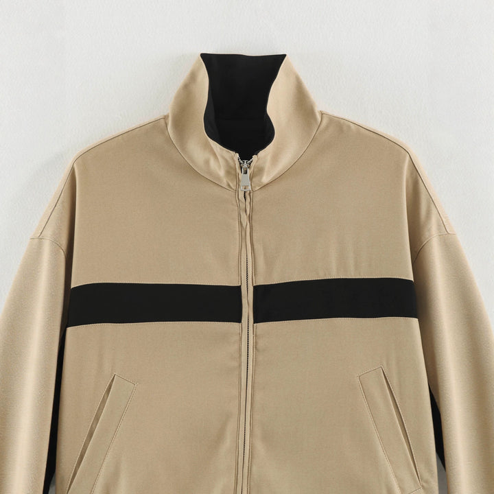 Damen Cropped Boxy-Trackjacke mit Stehkragen und Kontraststreifen Echoarchiv