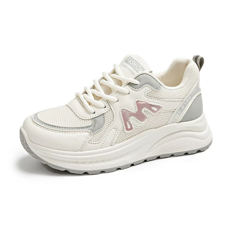 Damen Volumen‑Sneaker im Retro‑Chunky‑Design mit atmungsaktivem Mesh – Névara