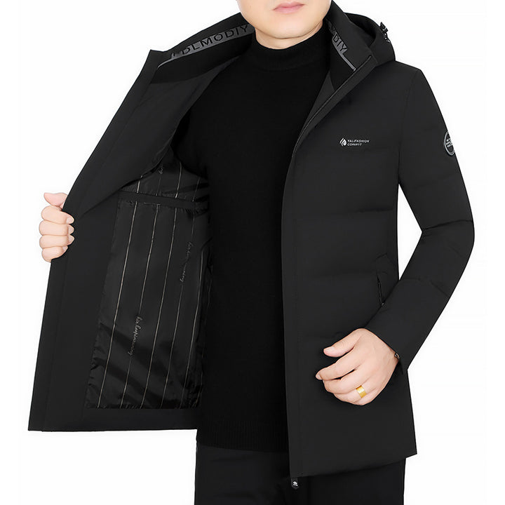 Herren Wattierter City-Mantel mit Kapuze, nahtlosem Minimaldesign und winddichter Performance-Außenhaut – Montevé