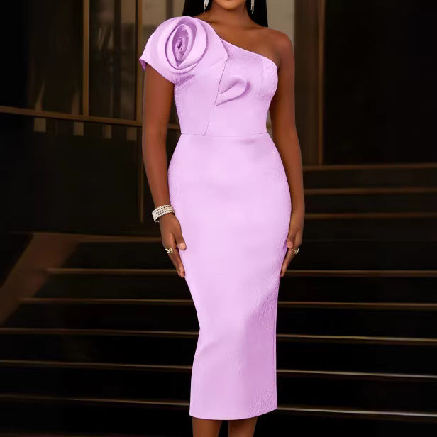 Damen Ein-Schulter Kleid mit floraler Applikation Echo Archiv
