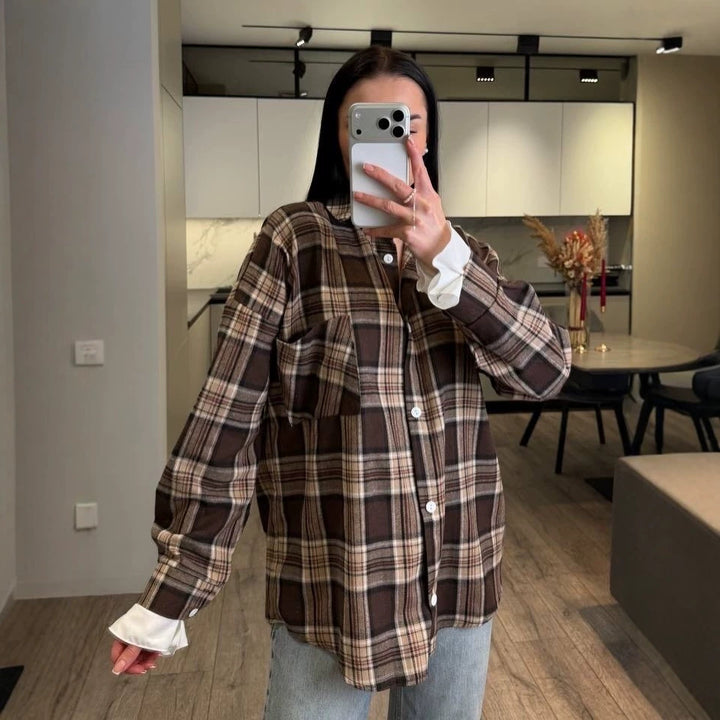 Damen Kariertes Flanell-Overshirt mit Hemdblusenkragen, Relaxed-Fit und aufgesetzter Brusttasche Echoarchiv