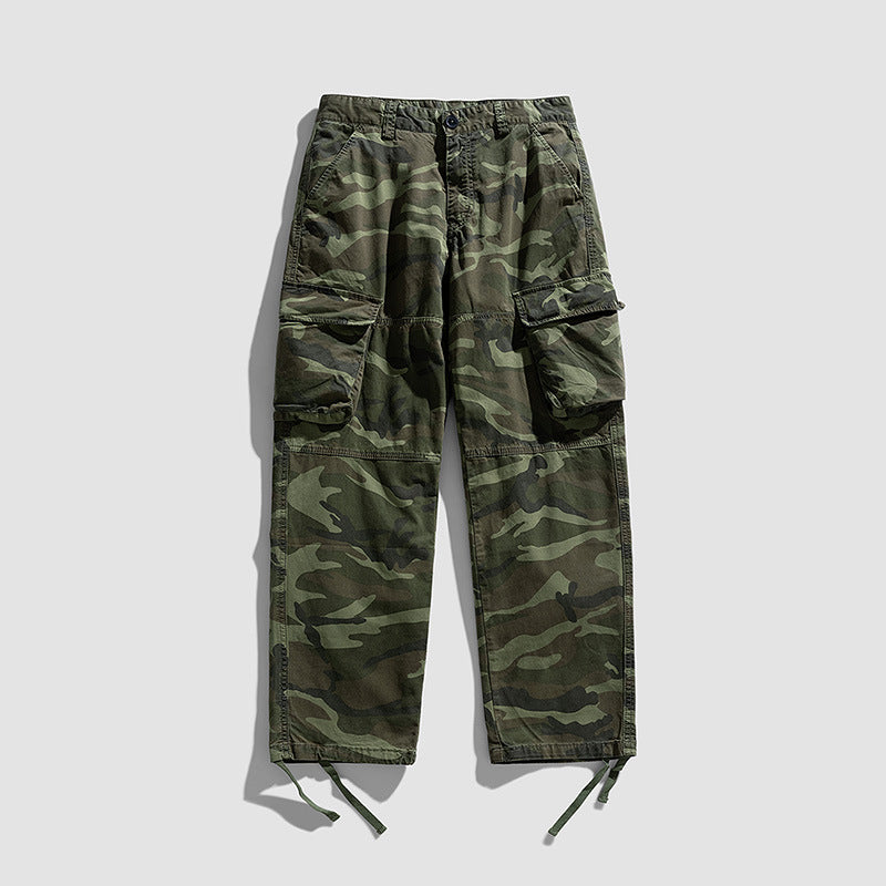 Herren Camouflage-Cargo-Hose im Loose-Fit mit Multifachtaschen, Tunnelzug und verstellbaren Beinabschlüssen Echo Archiv