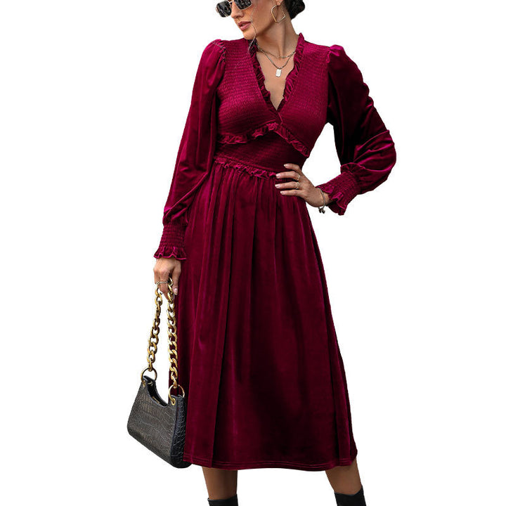 Damen Midikleid mit Rüschendetails und V-Ausschnitt Echo Archiv