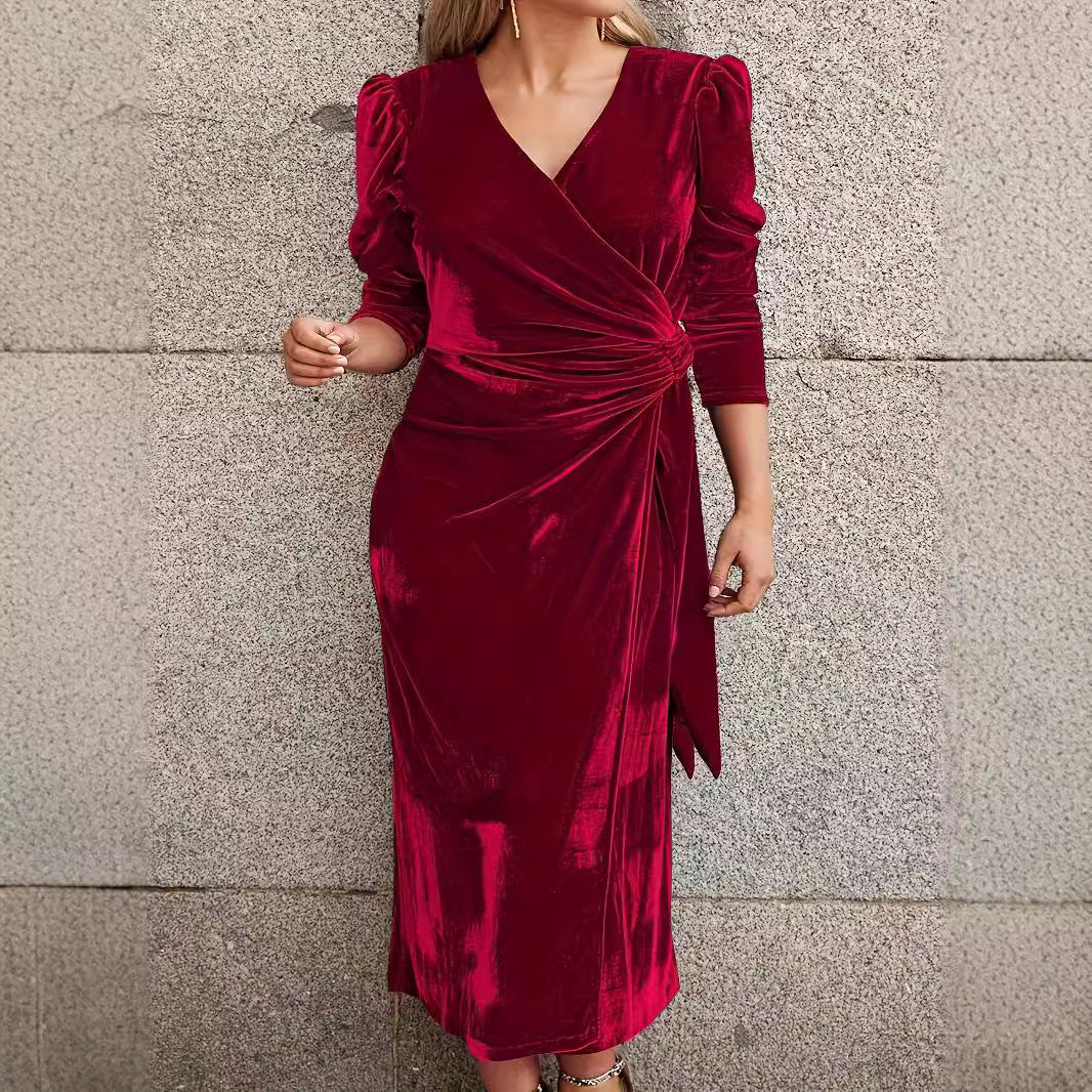 Damen Wickel-Midikleid aus Samt mit Puffärmeln und geraffter Taillenpartie – Élara