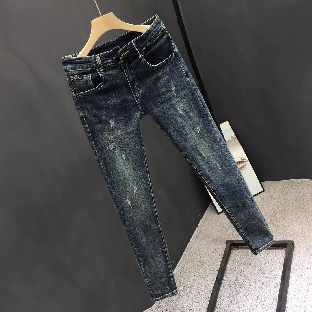 Herren Skinny Jeans mit distressed Details und modernem Schnitt Echoarchiv