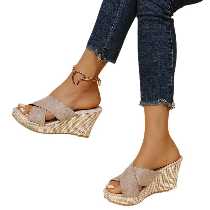 Damen nan Keilsandalen mit geflochtener Bastsohle und gekreuzten Veloursriemen Echo Archiv