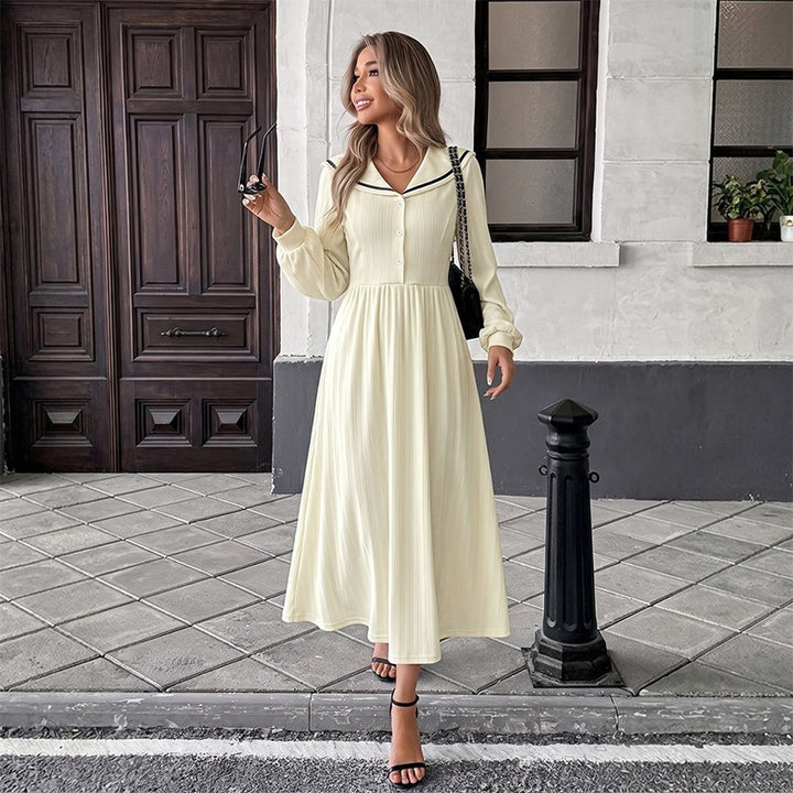 Damen Langarm Maxikleid mit kontrastierenden Knopfdétails Echo Archiv