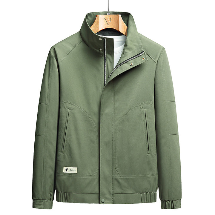 Herren Leichte Softshell-Übergangsjacke im Utility-Minimalstil mit hochschließendem Stehkragen und verdecktem Reißverschluss Echoarchiv