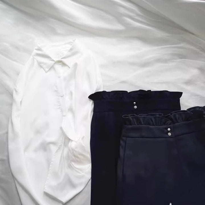 Damen Elegante Bluse mit Rüschendetails Echoarchiv