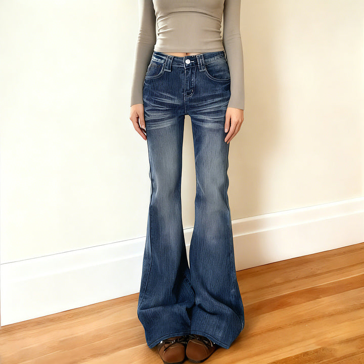 Damen Hochtaillierte Flared-Jeans mit Used-Waschung und Five-Pocket Echo Archiv